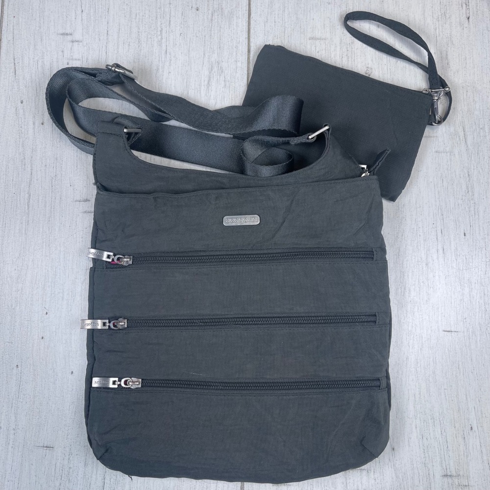 Baggallini Everywhere Crossbody Bag Gray / Black One Size RFID Wristlet Pocket